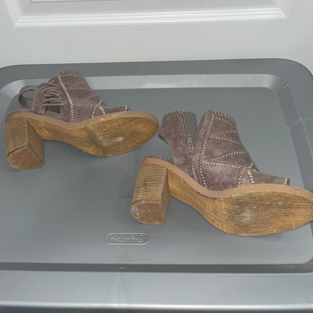 Booties - Picture 4 of 6